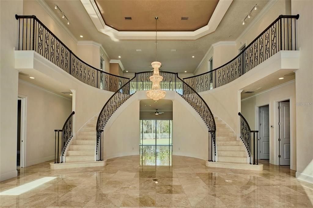 For Rent: $6,800 (6 beds, 5 baths, 5628 Square Feet)