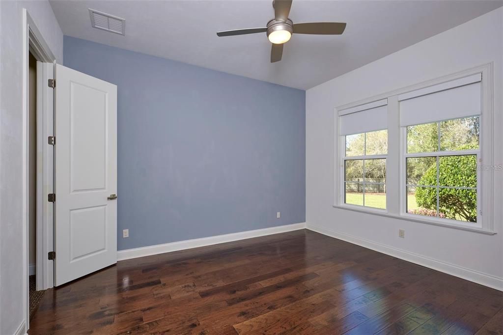 For Rent: $6,800 (6 beds, 5 baths, 5628 Square Feet)