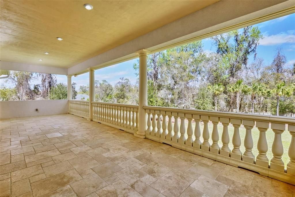 For Rent: $6,800 (6 beds, 5 baths, 5628 Square Feet)