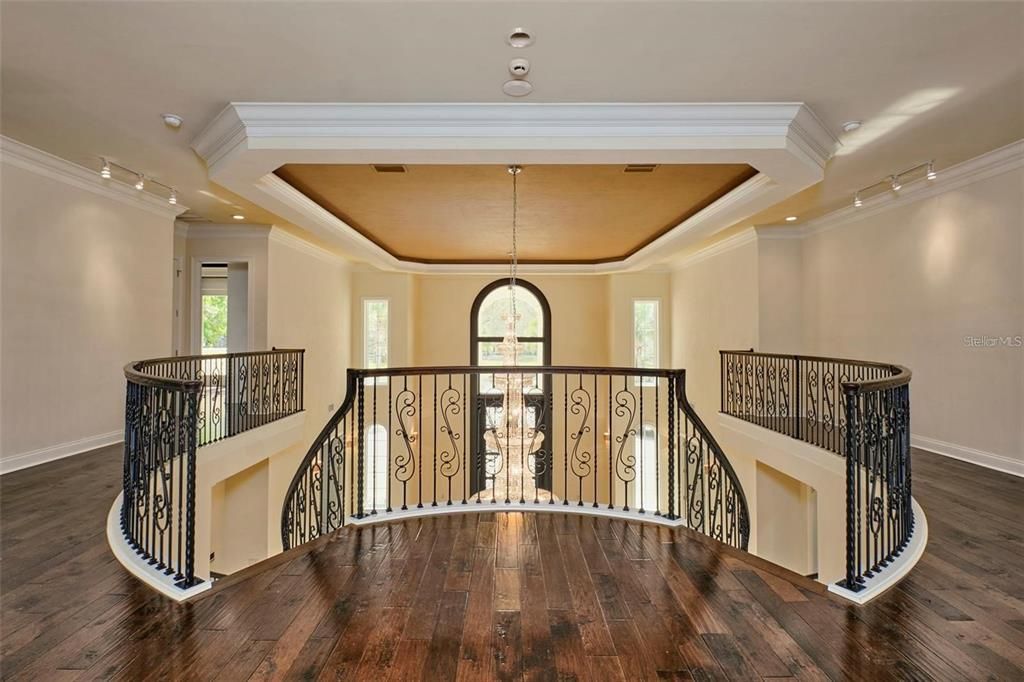 For Rent: $6,800 (6 beds, 5 baths, 5628 Square Feet)