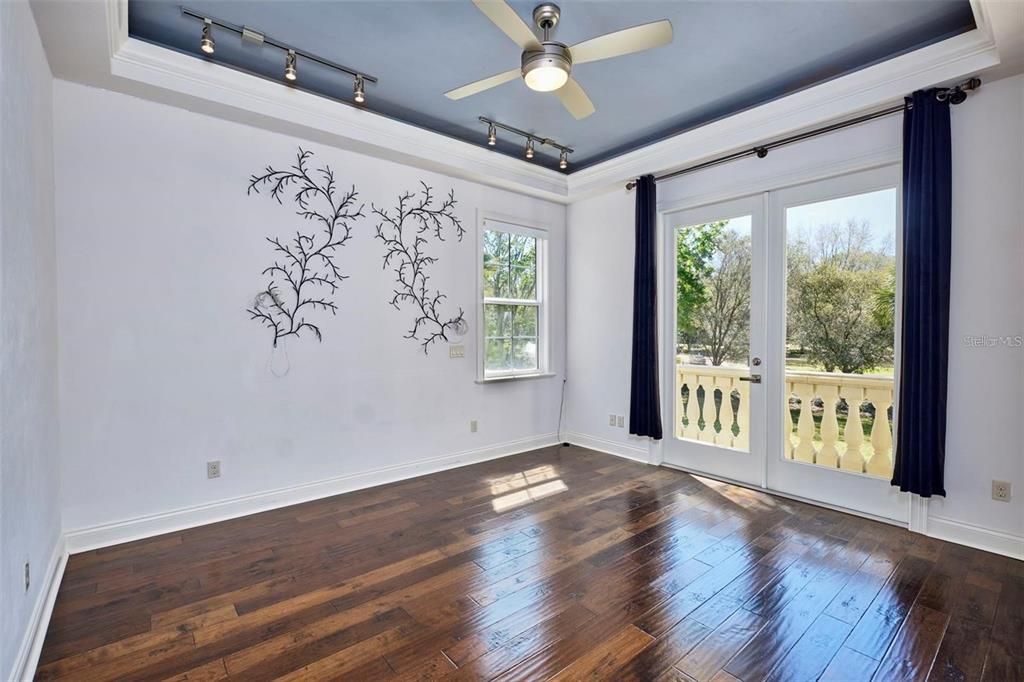 For Rent: $6,800 (6 beds, 5 baths, 5628 Square Feet)