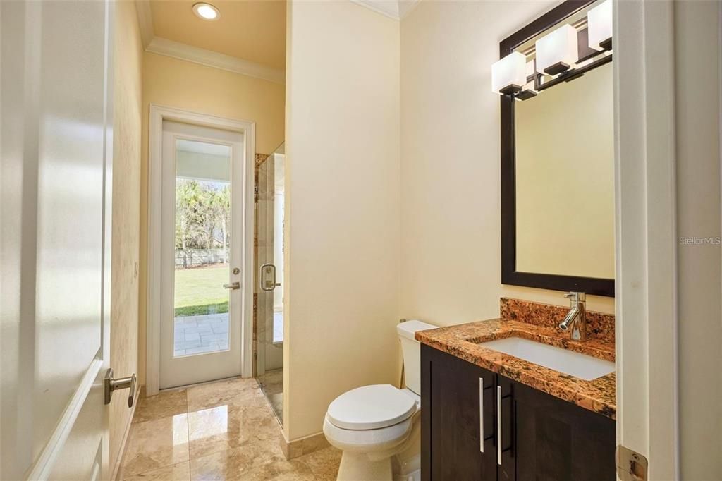 For Rent: $6,800 (6 beds, 5 baths, 5628 Square Feet)