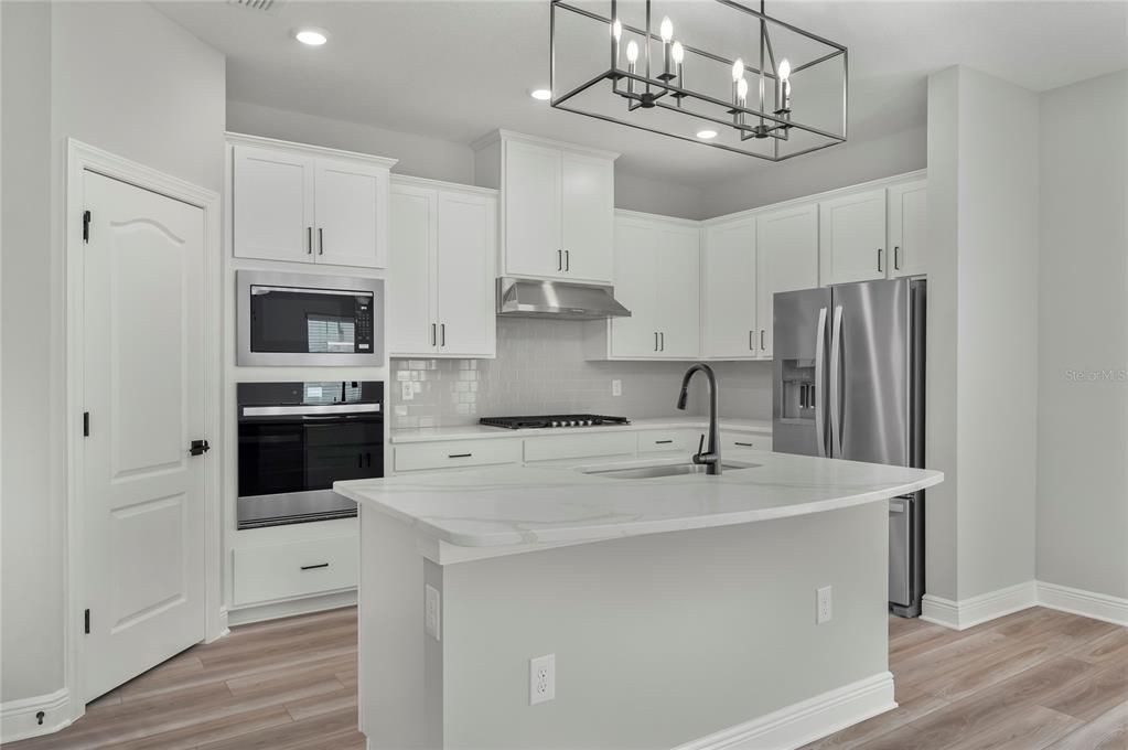 Active With Contract: $491,900 (4 beds, 2 baths, 2051 Square Feet)