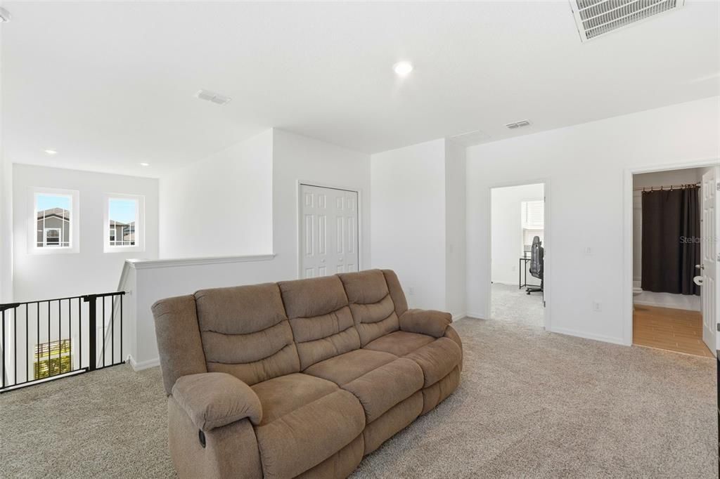 For Sale: $479,900 (4 beds, 2 baths, 2226 Square Feet)