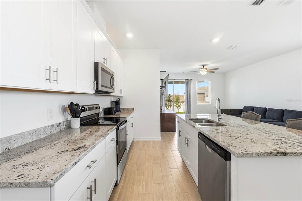 For Sale: $479,900 (4 beds, 2 baths, 2226 Square Feet)