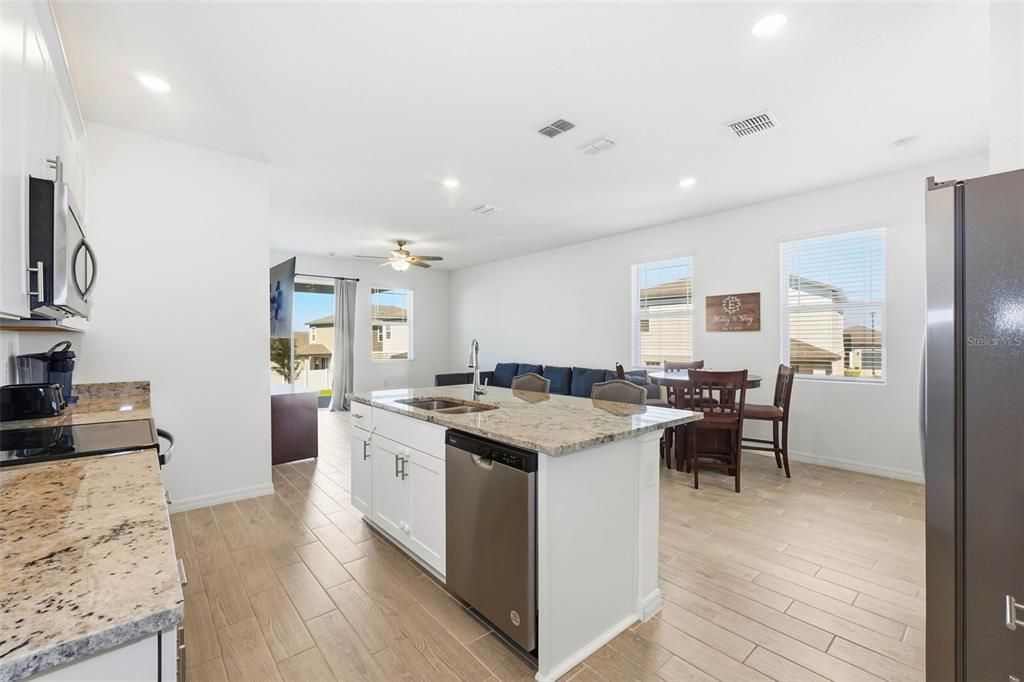 For Sale: $479,900 (4 beds, 2 baths, 2226 Square Feet)