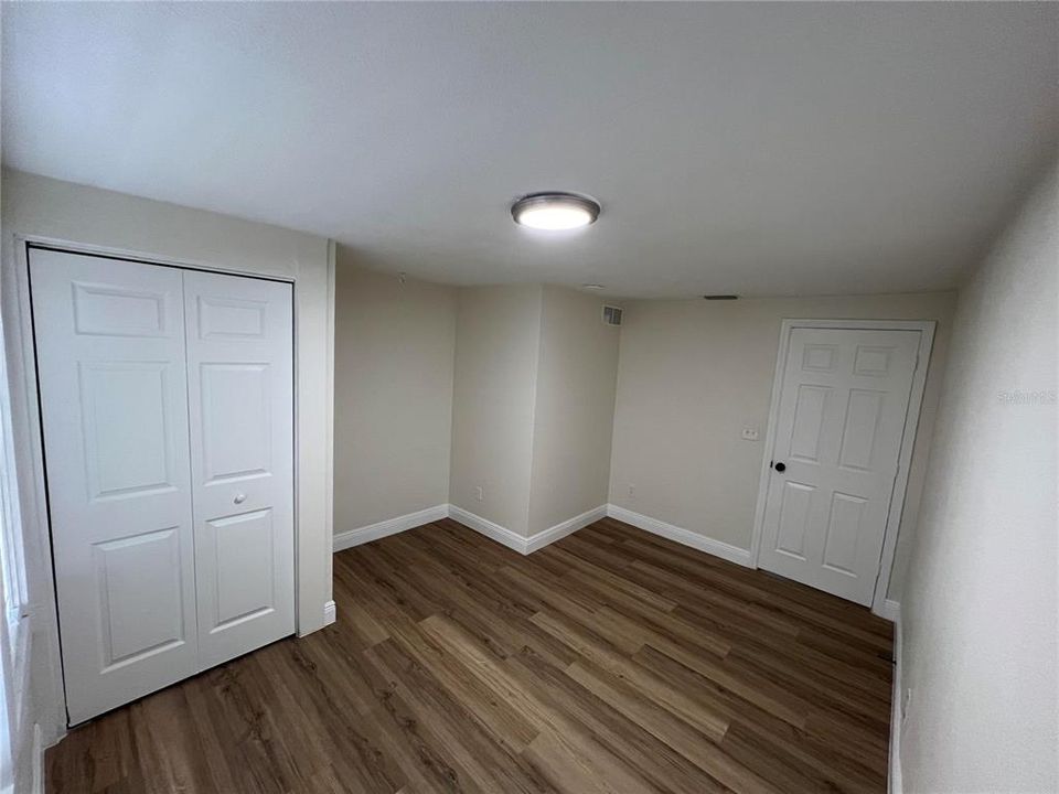 For Sale: $450,000 (3 beds, 2 baths, 1987 Square Feet)