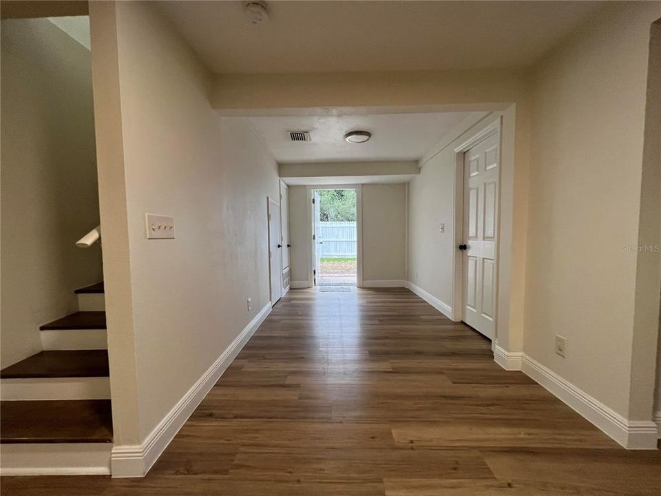 For Sale: $450,000 (3 beds, 2 baths, 1987 Square Feet)