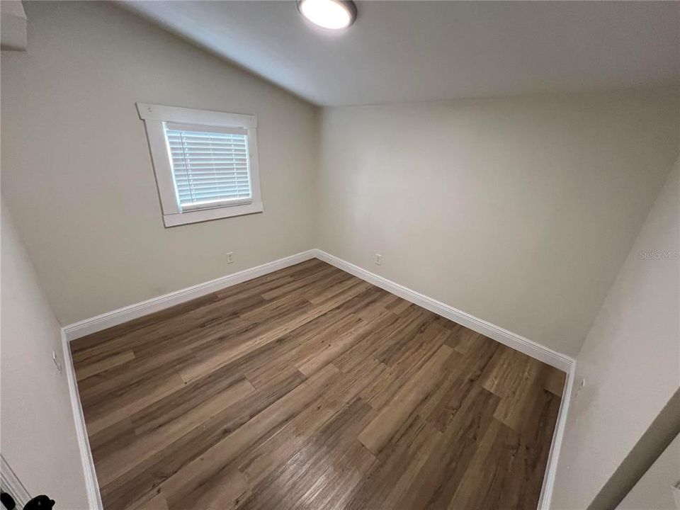 For Sale: $450,000 (3 beds, 2 baths, 1987 Square Feet)