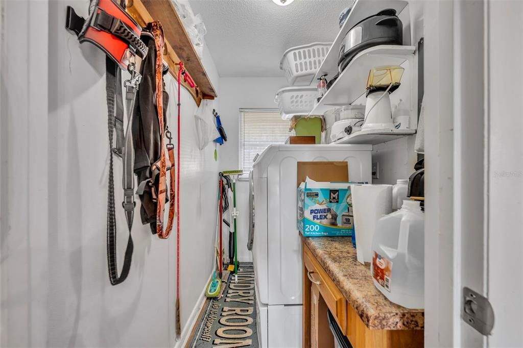 For Sale: $269,000 (3 beds, 2 baths, 1512 Square Feet)