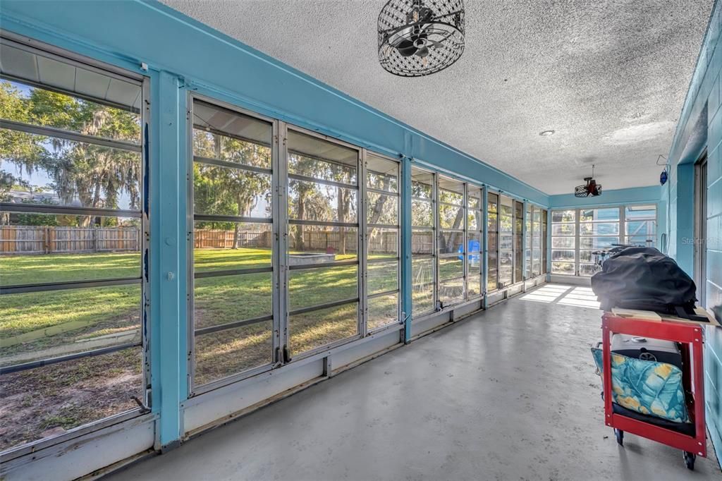 For Sale: $269,000 (3 beds, 2 baths, 1512 Square Feet)