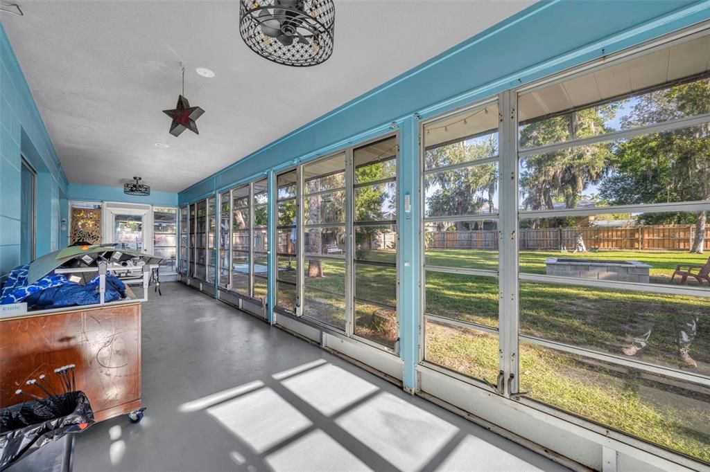 For Sale: $269,000 (3 beds, 2 baths, 1512 Square Feet)