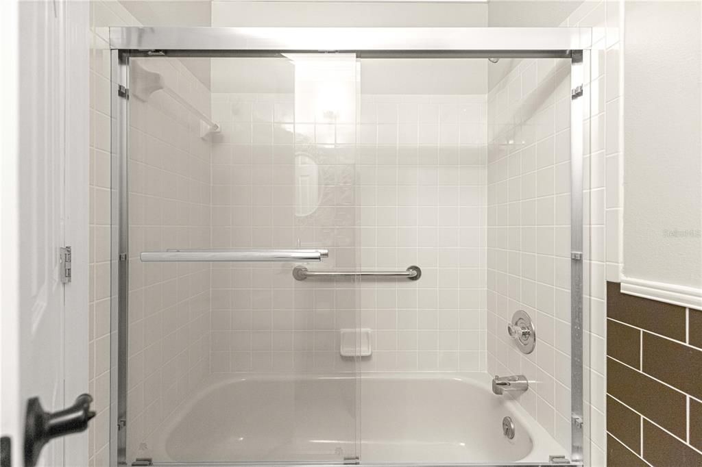 For Sale: $150,000 (2 beds, 2 baths, 1644 Square Feet)