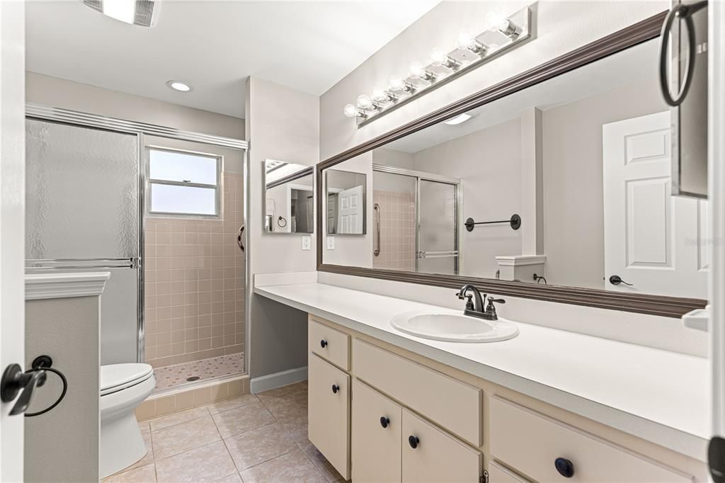 For Sale: $150,000 (2 beds, 2 baths, 1644 Square Feet)