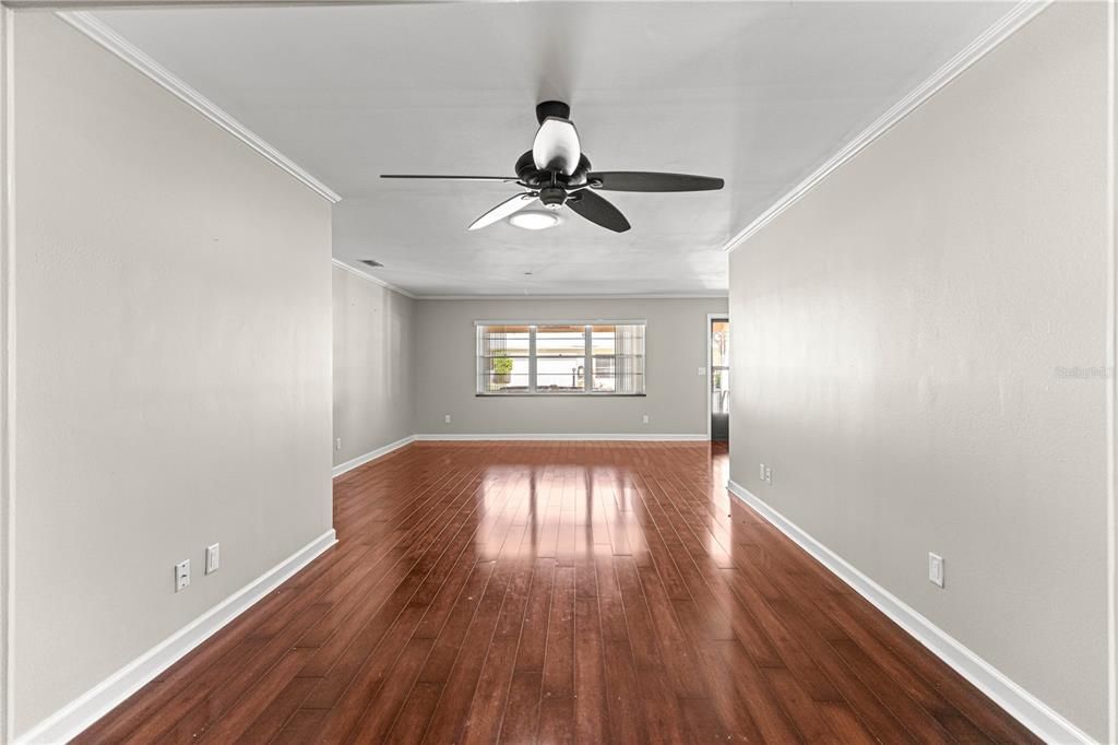 For Sale: $150,000 (2 beds, 2 baths, 1644 Square Feet)