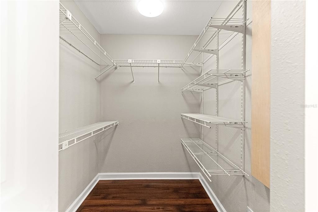 For Sale: $150,000 (2 beds, 2 baths, 1644 Square Feet)