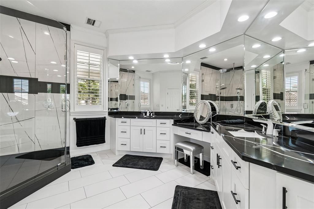 En Venta: $2,299,000 (3 camas, 3 baños, 4950 Pies cuadrados)