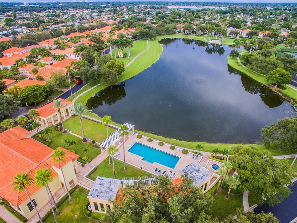 En Venta: $2,299,000 (3 camas, 3 baños, 4950 Pies cuadrados)