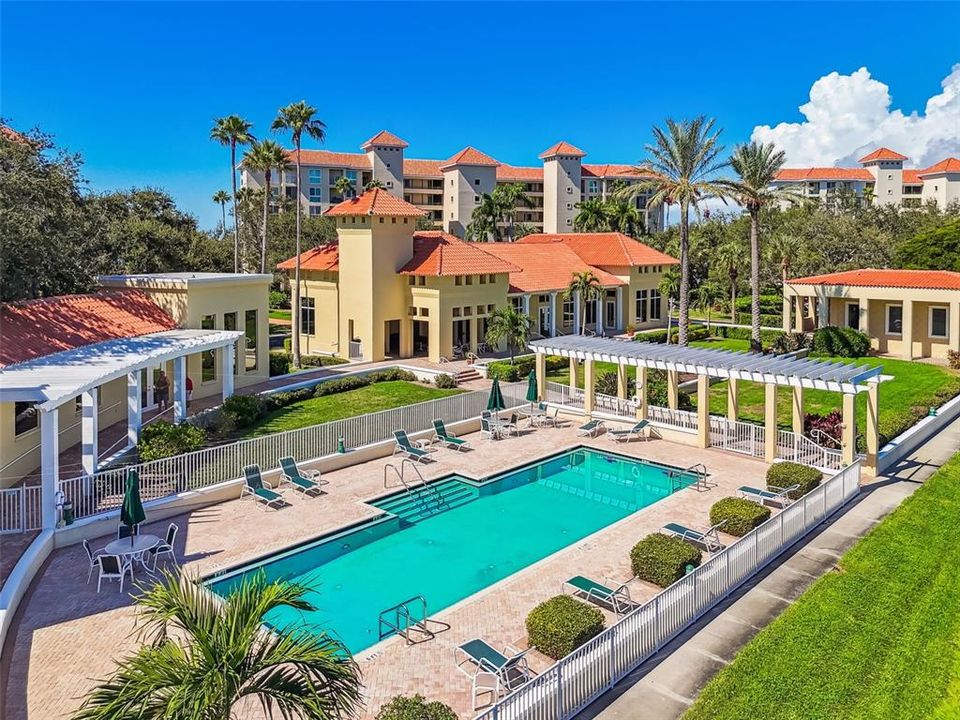 En Venta: $2,299,000 (3 camas, 3 baños, 4950 Pies cuadrados)