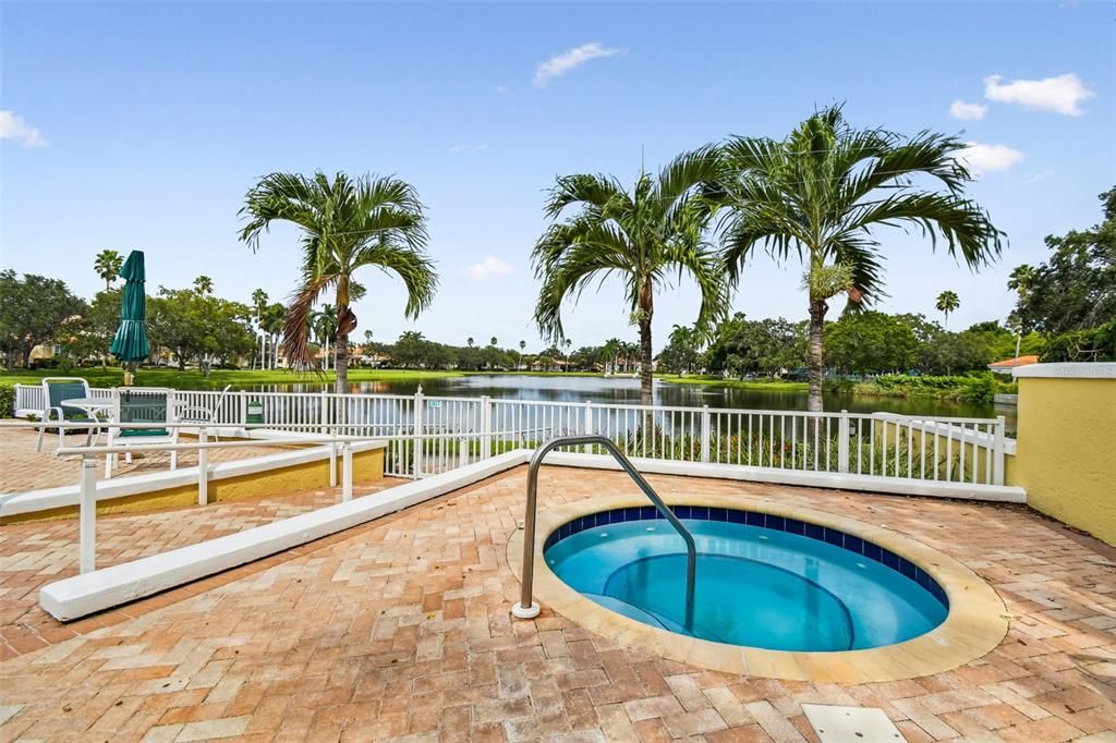 En Venta: $2,299,000 (3 camas, 3 baños, 4950 Pies cuadrados)