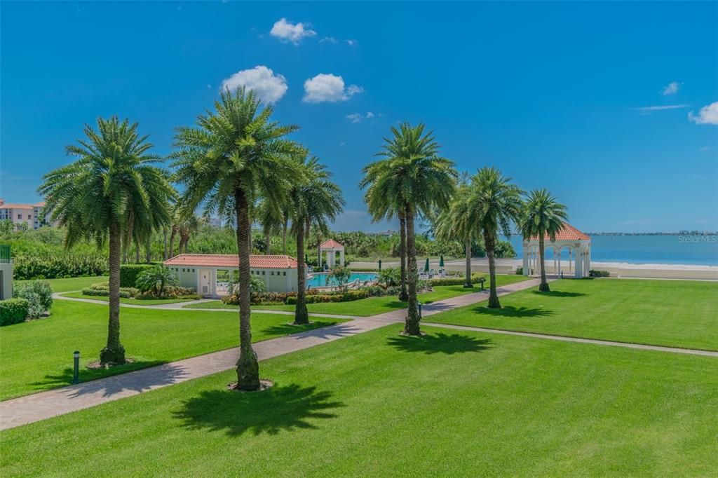 En Venta: $2,299,000 (3 camas, 3 baños, 4950 Pies cuadrados)