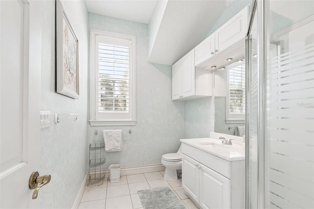 En Venta: $2,299,000 (3 camas, 3 baños, 4950 Pies cuadrados)