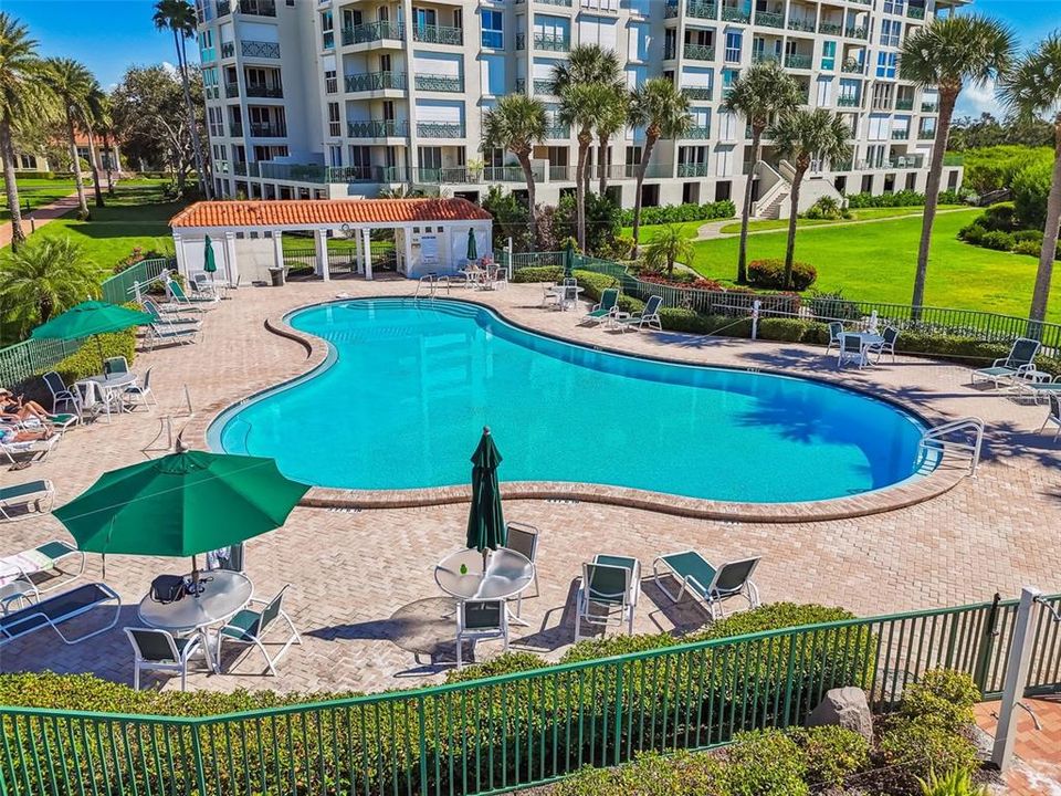 En Venta: $2,299,000 (3 camas, 3 baños, 4950 Pies cuadrados)