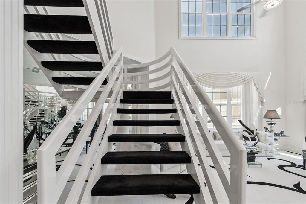 En Venta: $2,299,000 (3 camas, 3 baños, 4950 Pies cuadrados)