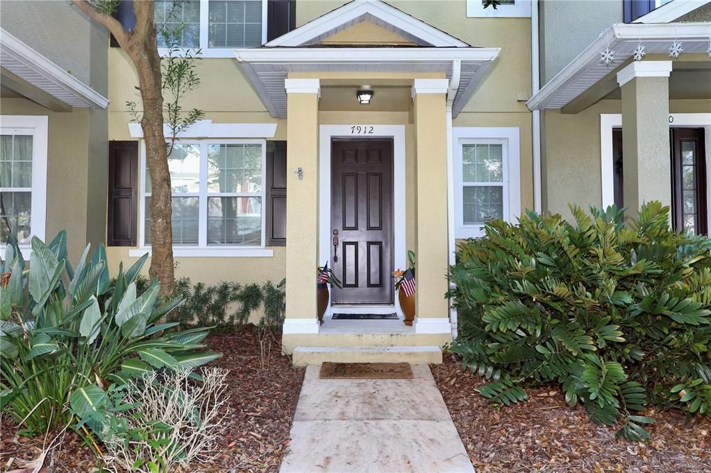 For Rent: $2,300 (3 beds, 2 baths, 1440 Square Feet)