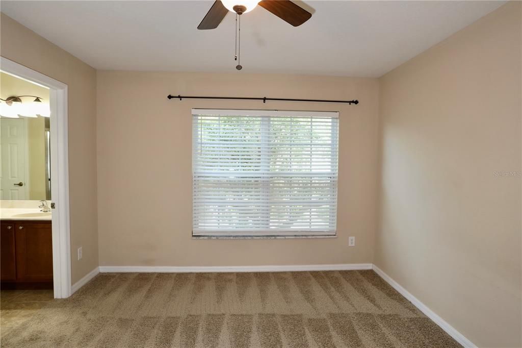 For Rent: $2,300 (3 beds, 2 baths, 1440 Square Feet)