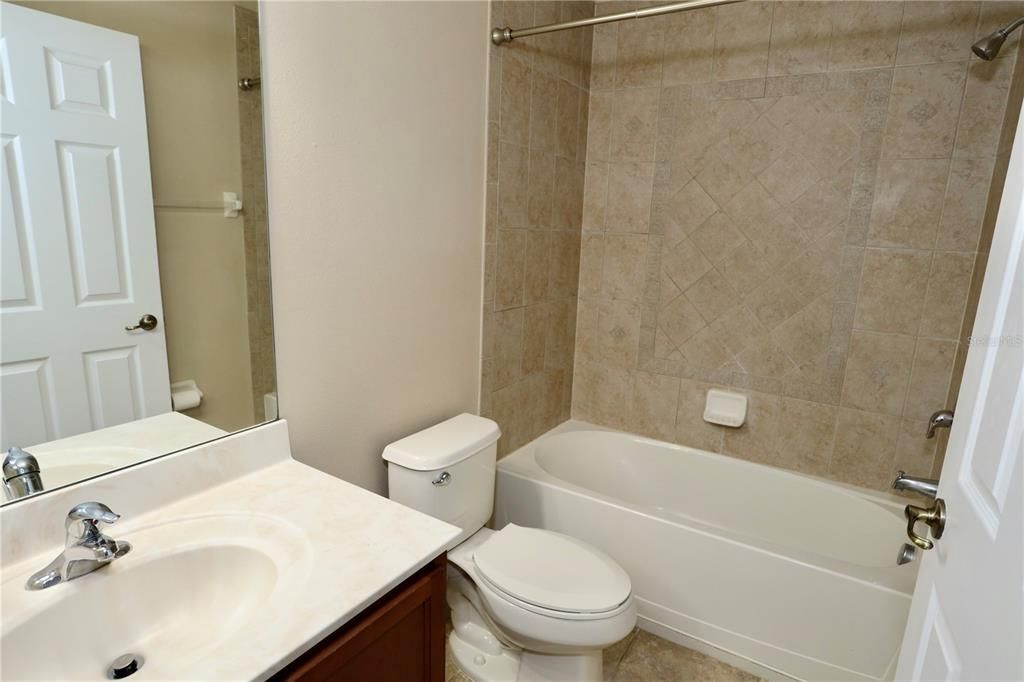 For Rent: $2,300 (3 beds, 2 baths, 1440 Square Feet)