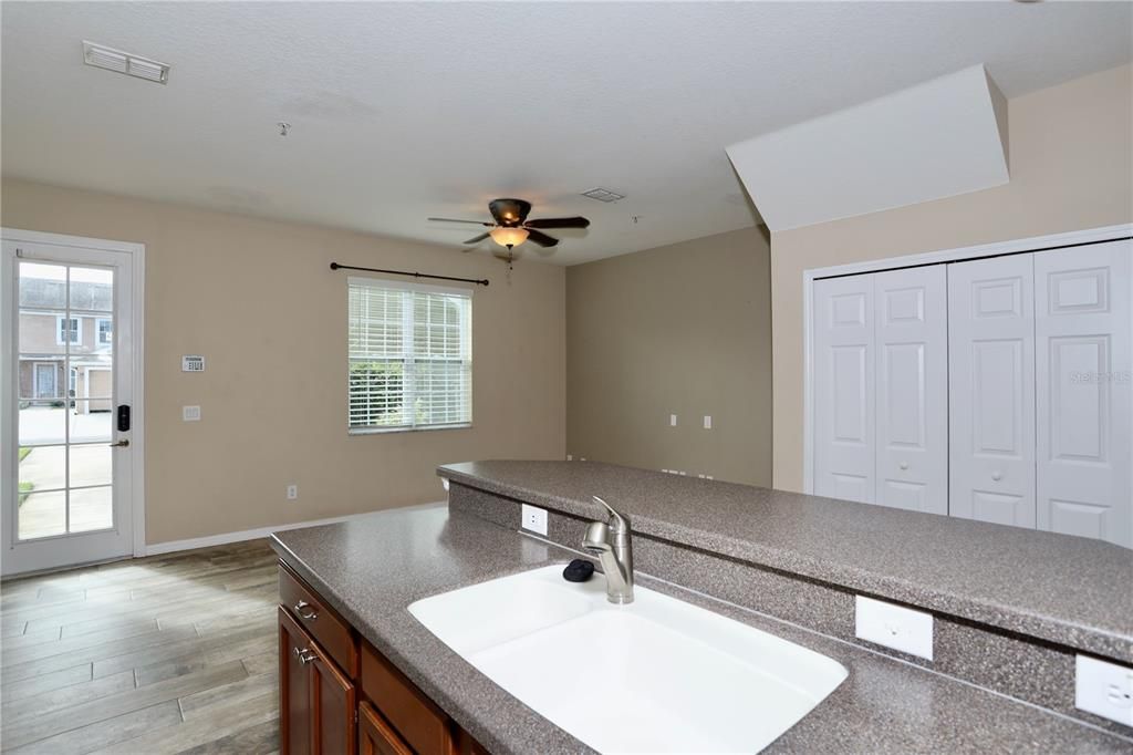 For Rent: $2,300 (3 beds, 2 baths, 1440 Square Feet)