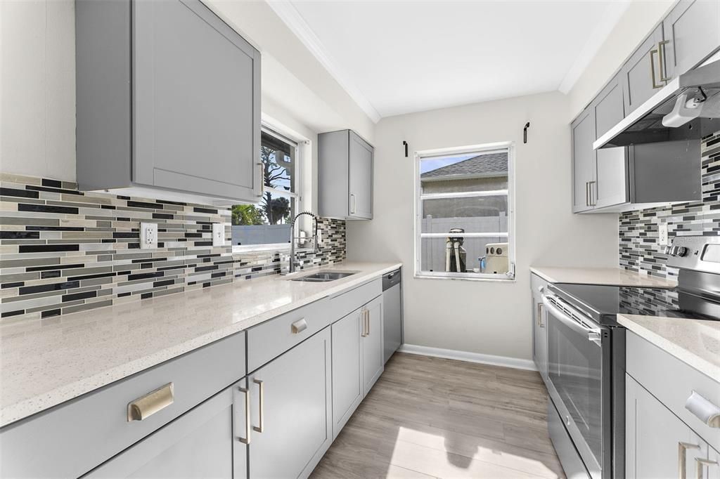 待售: $279,900 (3 贝兹, 1 浴室, 1520 平方英尺)