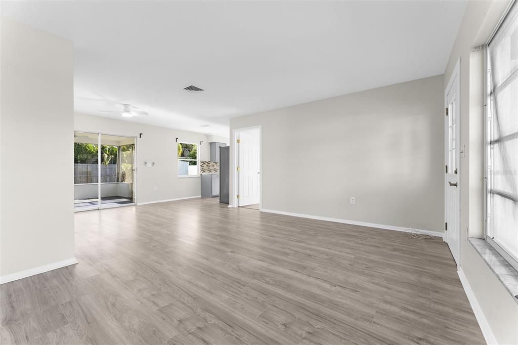 待售: $279,900 (3 贝兹, 1 浴室, 1520 平方英尺)