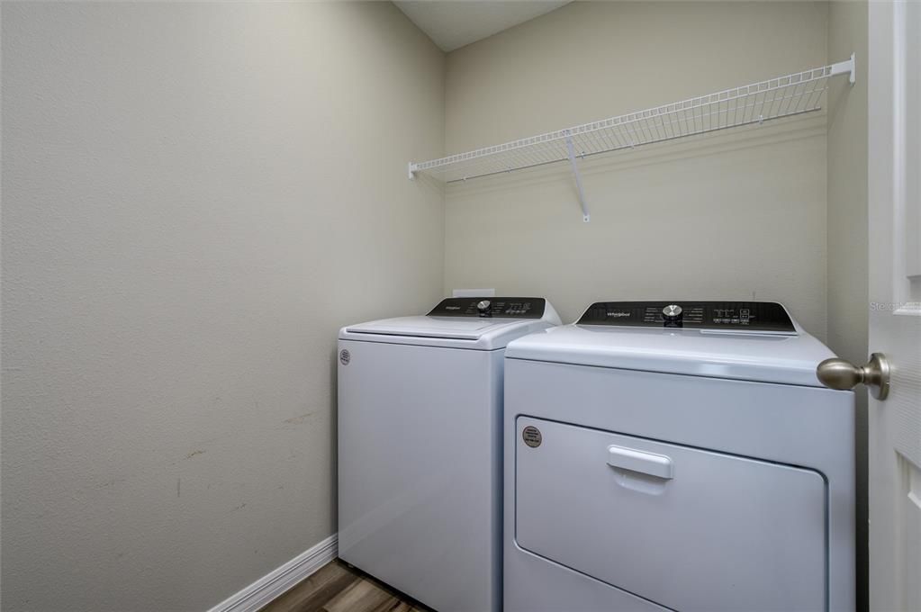 For Sale: $420,000 (4 beds, 2 baths, 2039 Square Feet)