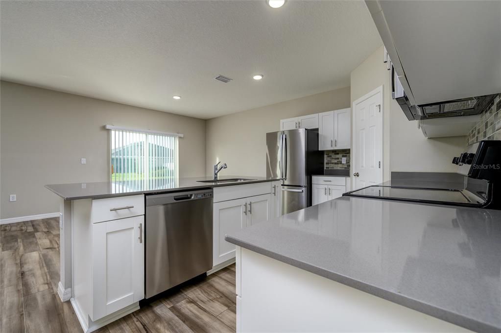 For Sale: $420,000 (4 beds, 2 baths, 2039 Square Feet)