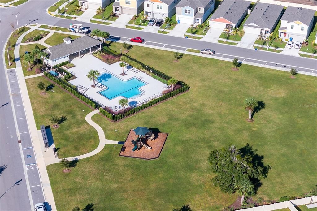 For Sale: $420,000 (4 beds, 2 baths, 2039 Square Feet)