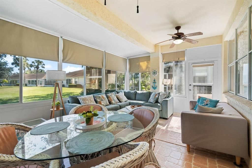 Active With Contract: $2,400 (2 beds, 2 baths, 1284 Square Feet)