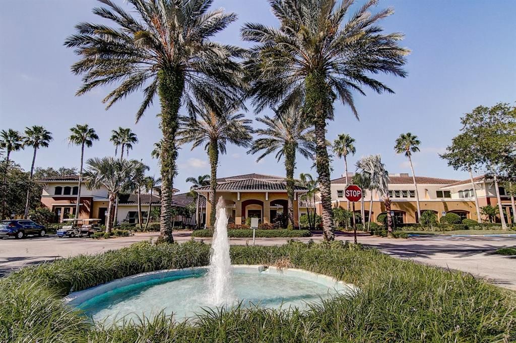 Active With Contract: $2,400 (2 beds, 2 baths, 1284 Square Feet)