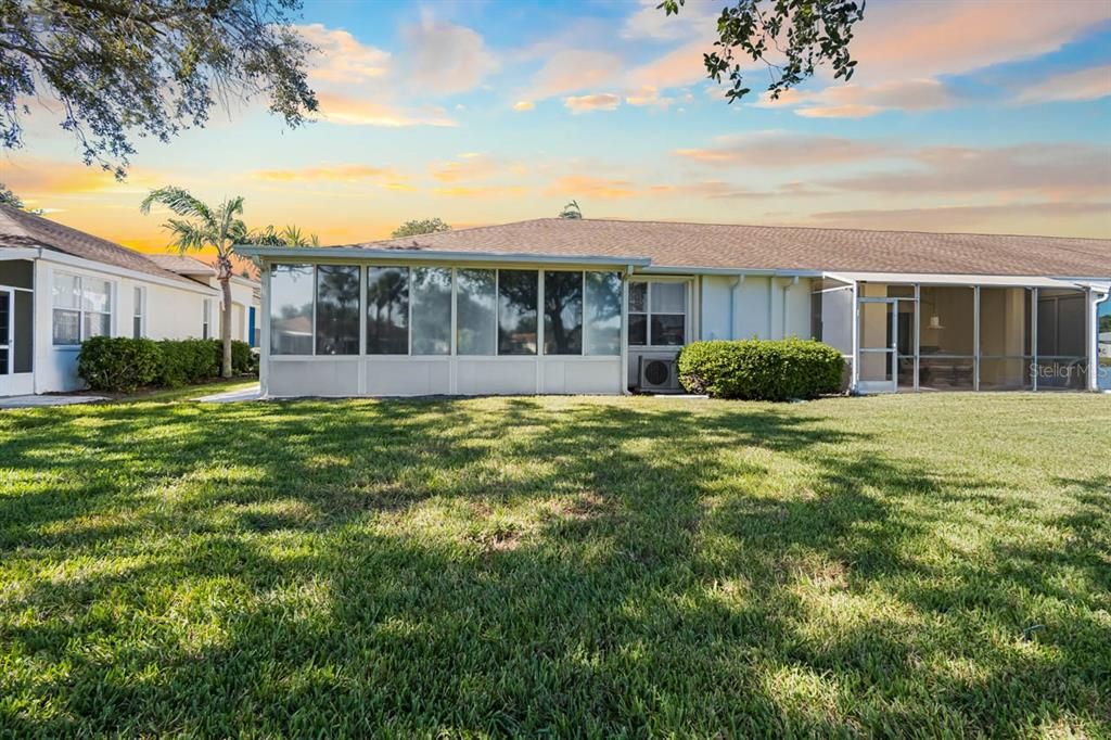 Active With Contract: $2,400 (2 beds, 2 baths, 1284 Square Feet)