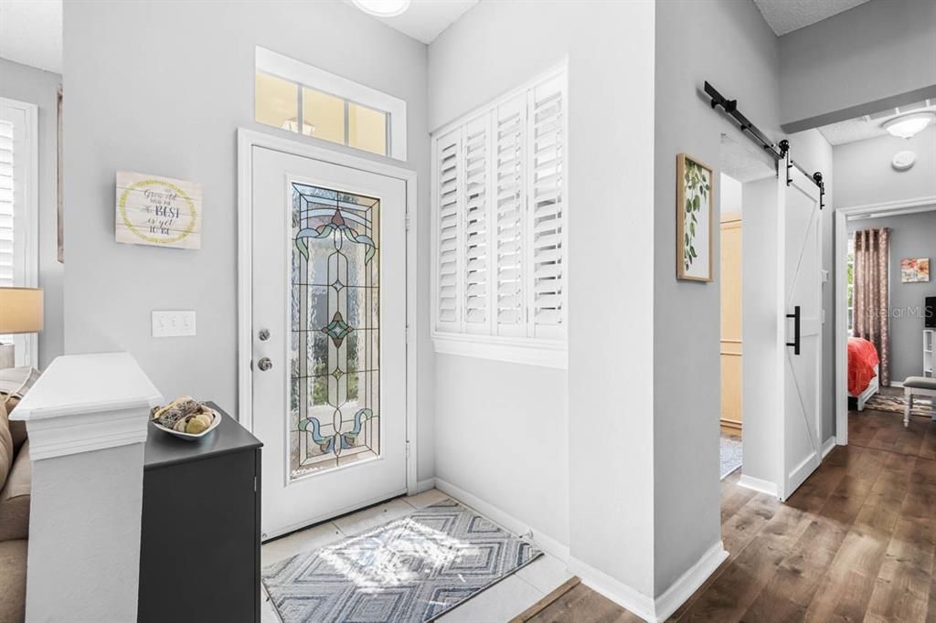 Active With Contract: $2,400 (2 beds, 2 baths, 1284 Square Feet)