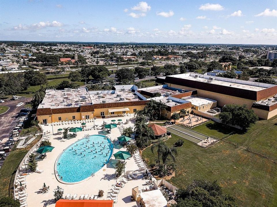 Active With Contract: $2,400 (2 beds, 2 baths, 1284 Square Feet)