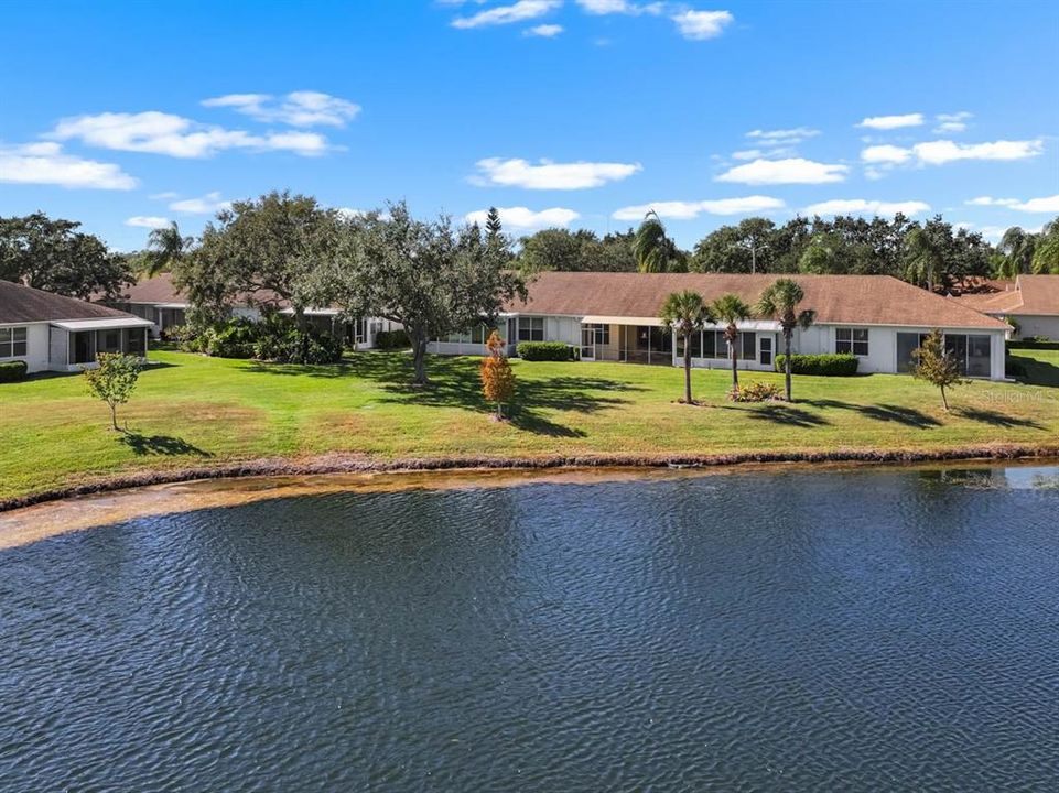 Active With Contract: $2,400 (2 beds, 2 baths, 1284 Square Feet)