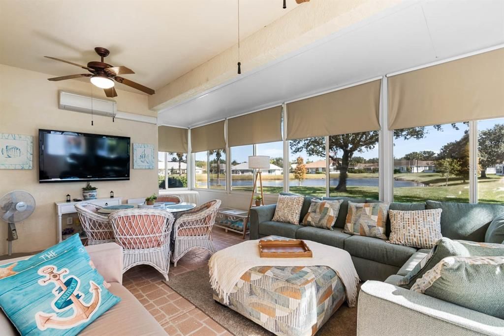 Active With Contract: $2,400 (2 beds, 2 baths, 1284 Square Feet)