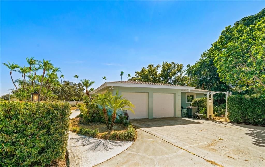 На продажу: $1,150,000 (3 спален, 2 ванн, 2050 Квадратных фут)