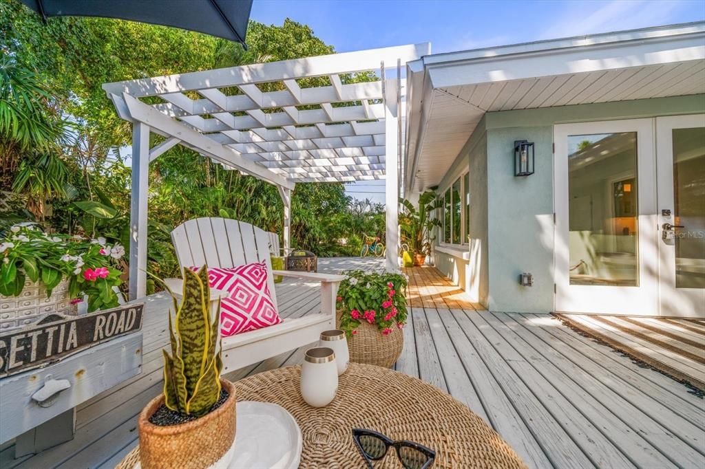 На продажу: $1,150,000 (3 спален, 2 ванн, 2050 Квадратных фут)