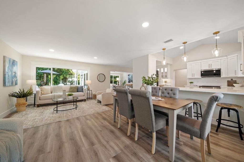 На продажу: $1,150,000 (3 спален, 2 ванн, 2050 Квадратных фут)