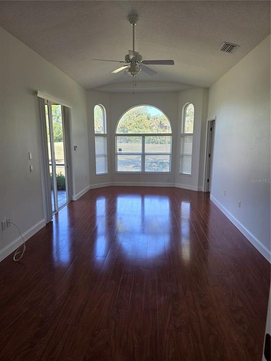 For Rent: $2,495 (2 beds, 2 baths, 1814 Square Feet)