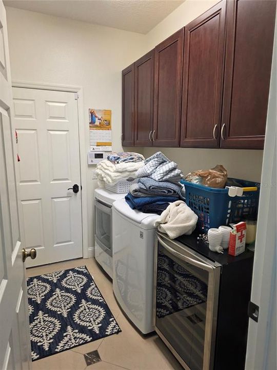 For Rent: $2,495 (2 beds, 2 baths, 1814 Square Feet)