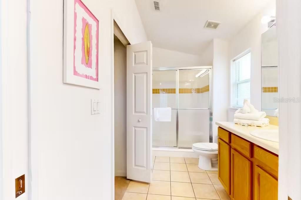 For Rent: $2,700 (3 beds, 2 baths, 1412 Square Feet)